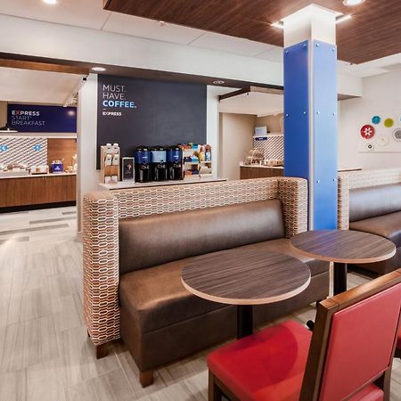 Holiday Inn Express & Suites - Bardstown By Ihg Dış mekan fotoğraf